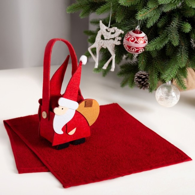 Полотенце в корзинке Экономь и Я "Дед Мороз" 30х60 см, цвет бордовый, 100% хлопок, 320 г/м2